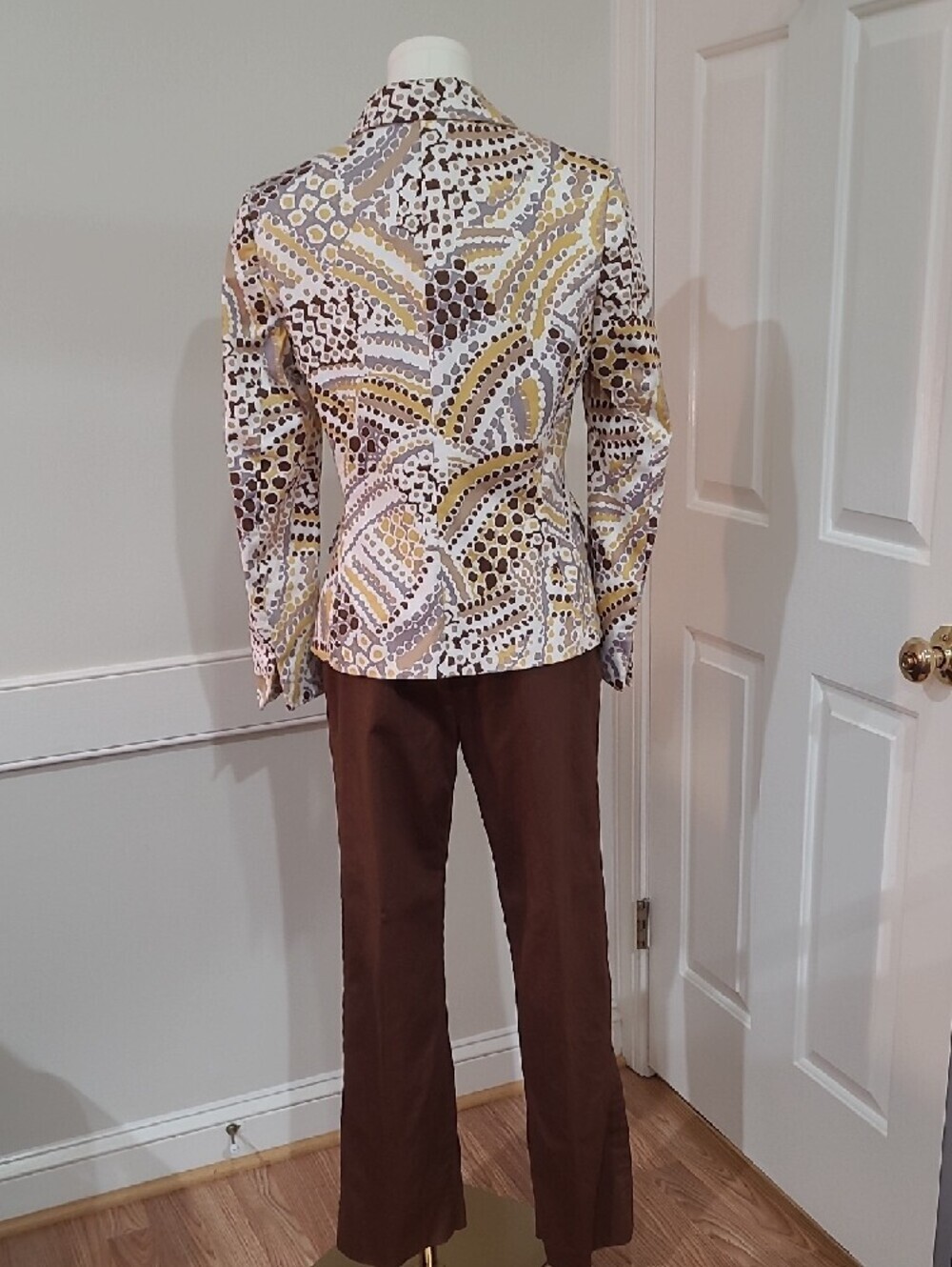 Collections for Le Suit Vintage Geometric Print Blazer and Brown Pants - Size 6 - Picture 7 of 13